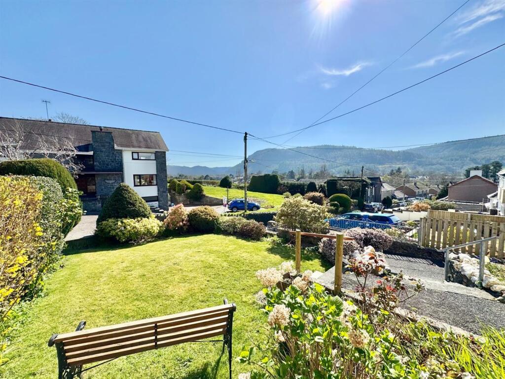 PHOTO-2025-04-01-19-45-28 (1).jpg