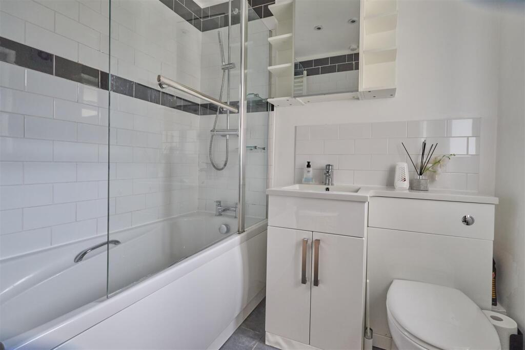 Refitted Family Bathroom