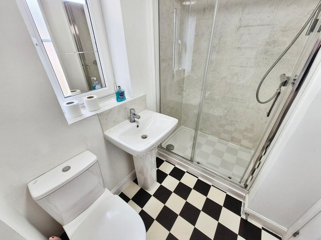 En-Suite Shower R...