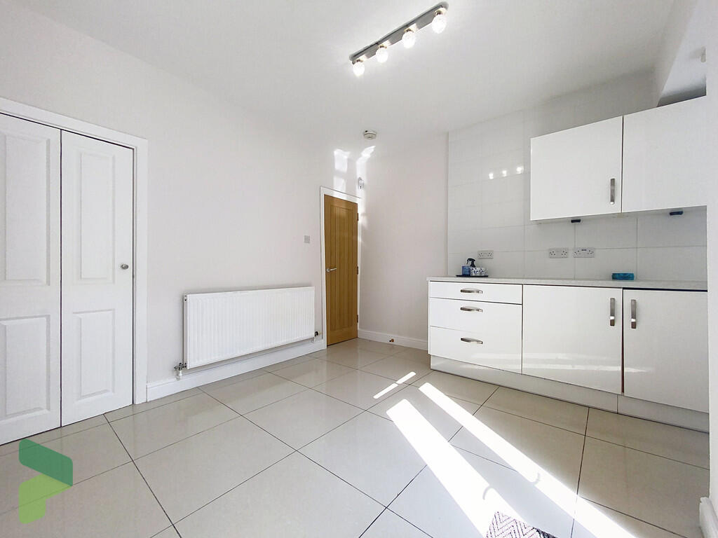 Living Room to Ki...