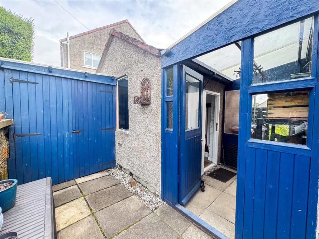 Garage/Utility