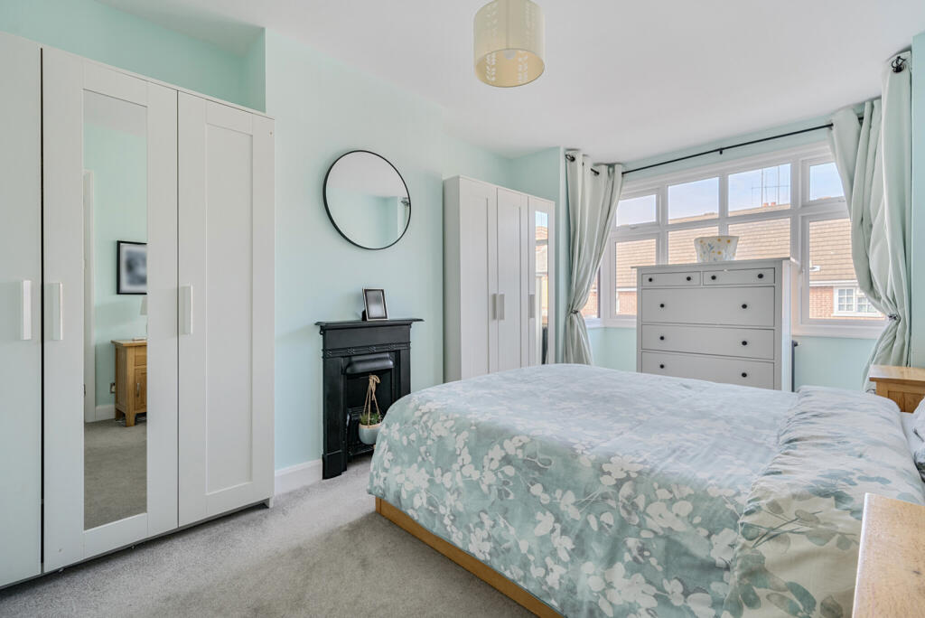 1333724-3-689a17d...