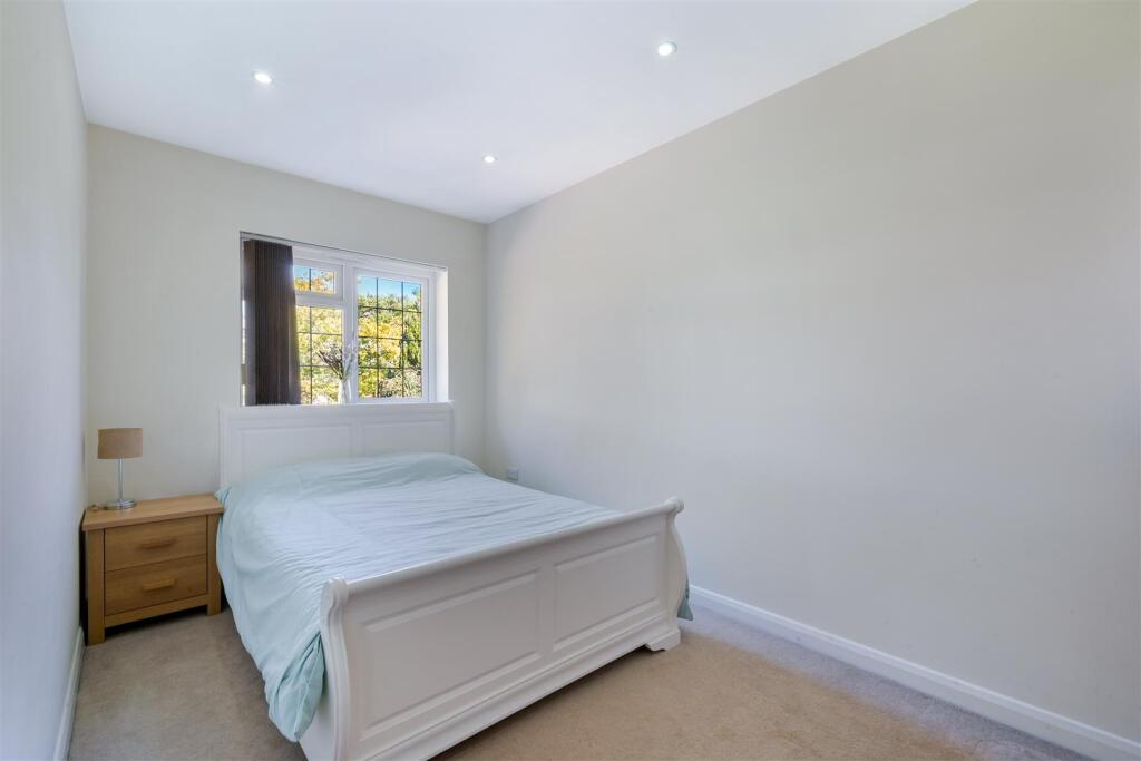 YEW TREE BOTTOM ROAD (1).jpg