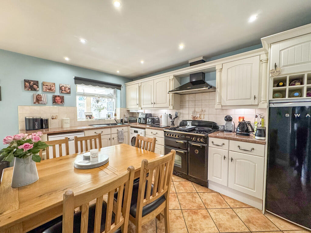 kitchen-diner