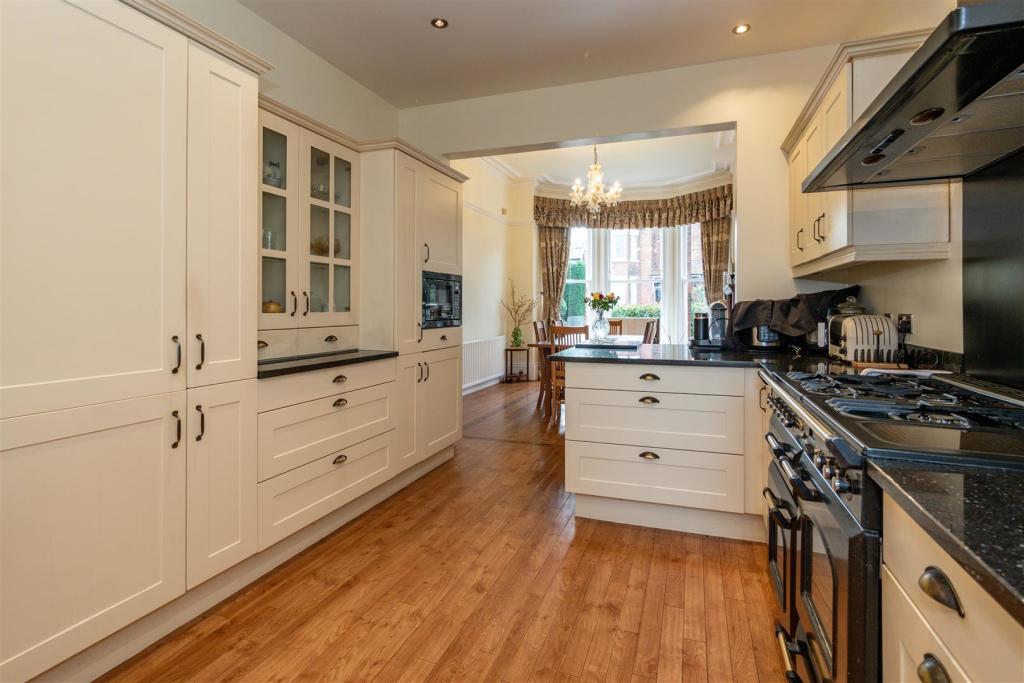 Kitchen Aspect 3.jpg