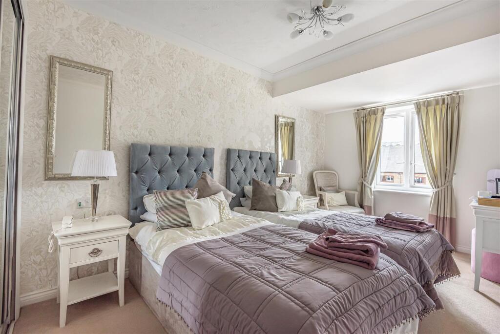 Owners Guest Suite.jpg