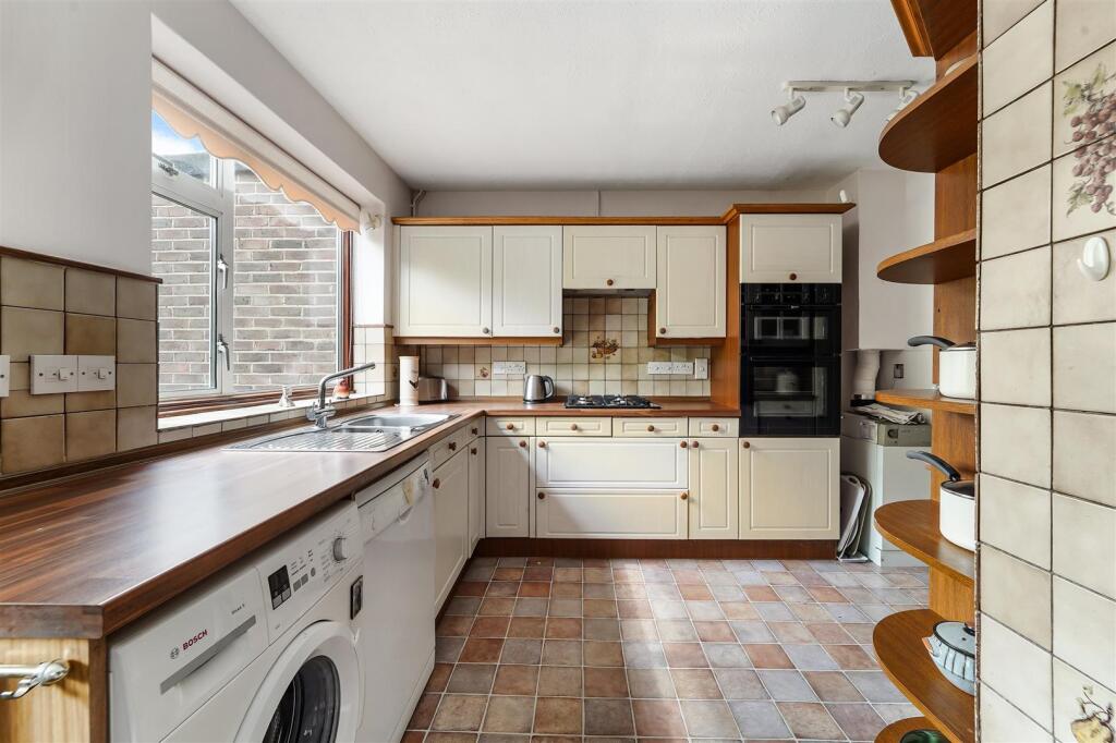 HILLSIDE, 13 (13).jpg