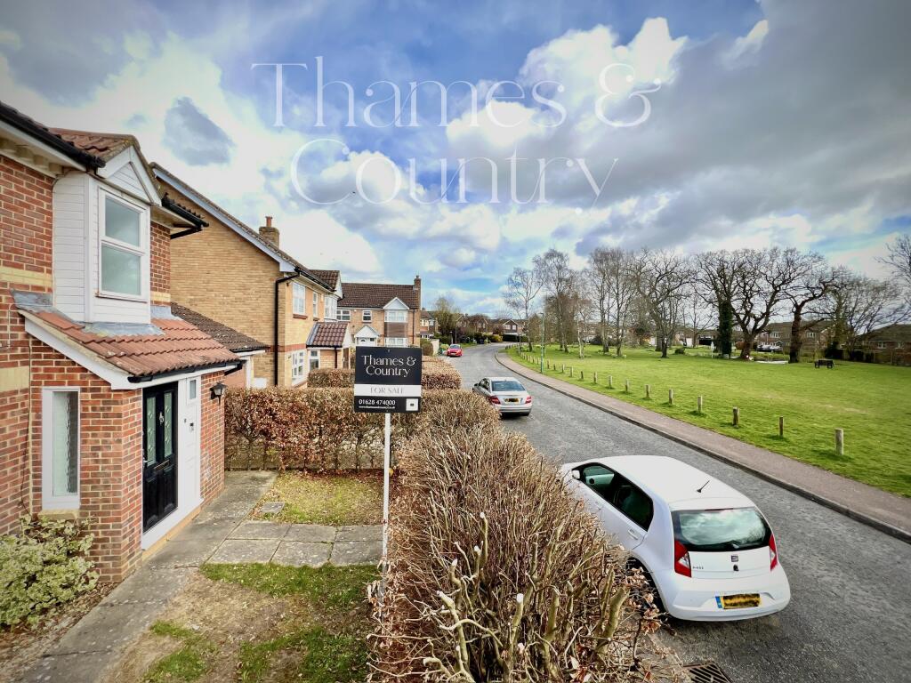 Gosling Grove Street, View
