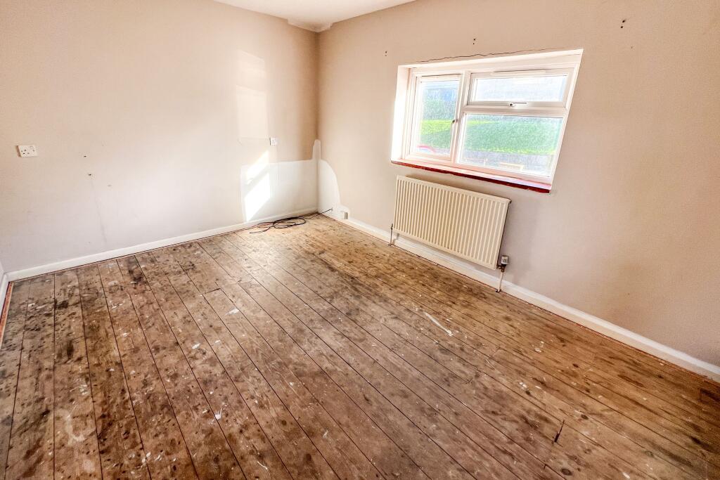 12 Hazelbury Hill, Box, Wiltshire, SN13 8LB