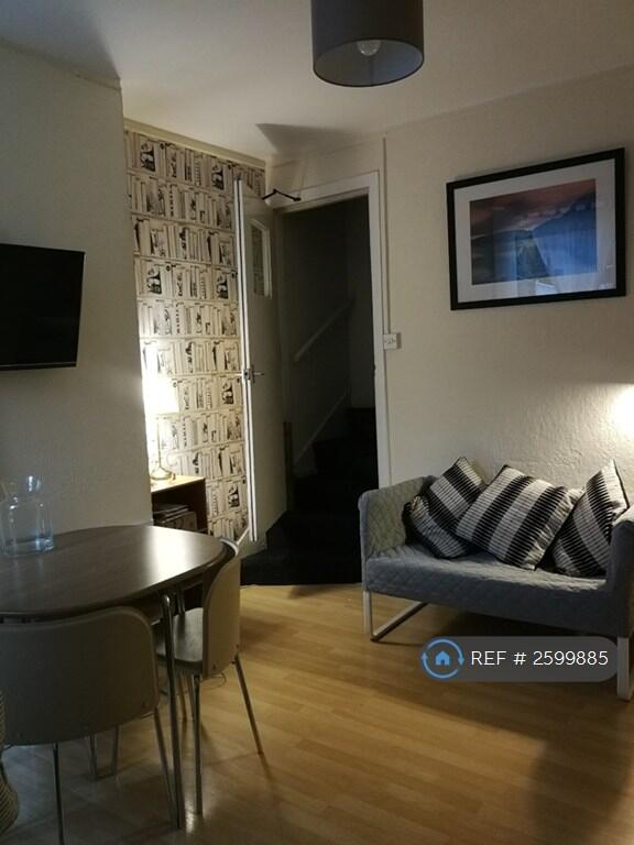 Living/Dining Room 