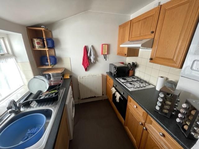 Kitchen 2.jpg