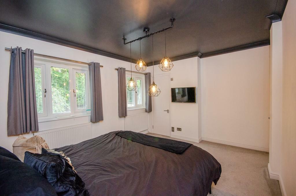 Bedroom one pic 2.jpg