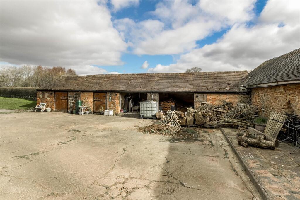 Hipsley Lane, Hurley