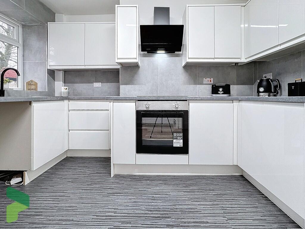 Dining kitchen