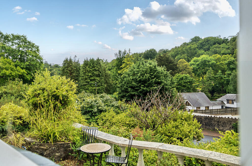 1303909-8-68416ae...