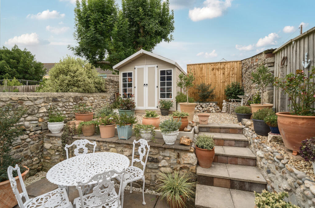 1333014-2-6891d60...