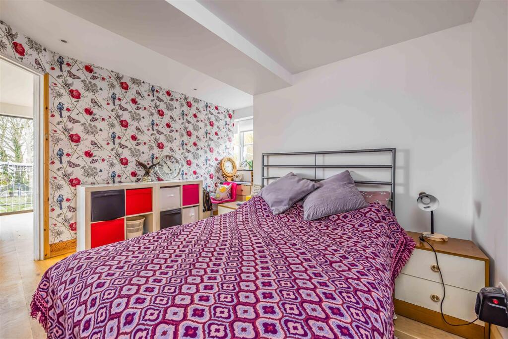 14 Boundary Way, Cosham-Small-PorticoMarketing-Sol