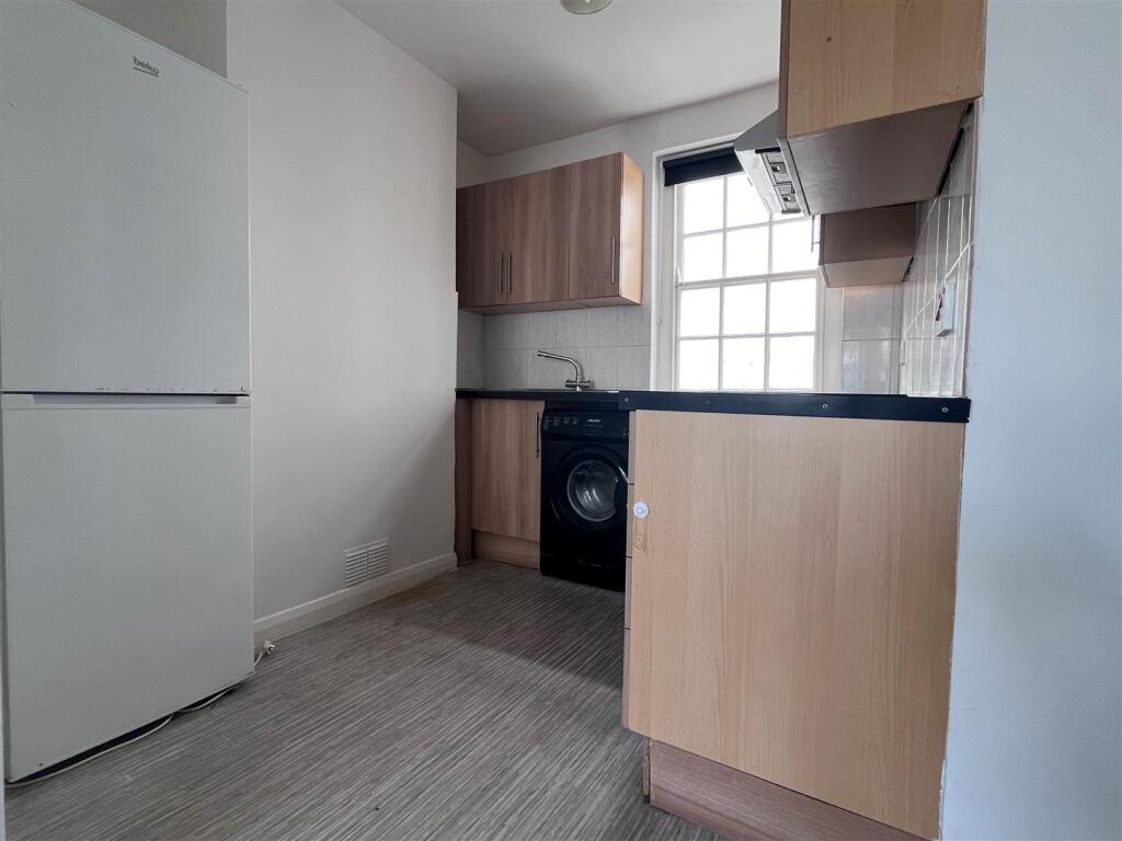 GF-LGF 13 BS Kitchen.jpg