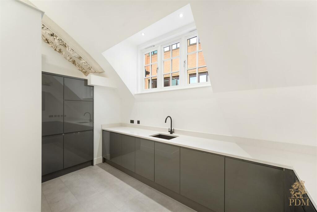 Apt 7 33 Long Row Nottingham NG1 2DR