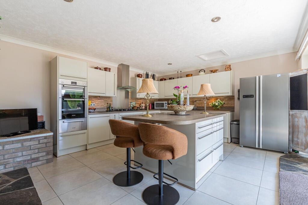 Fidlas Road 180-27.jpg