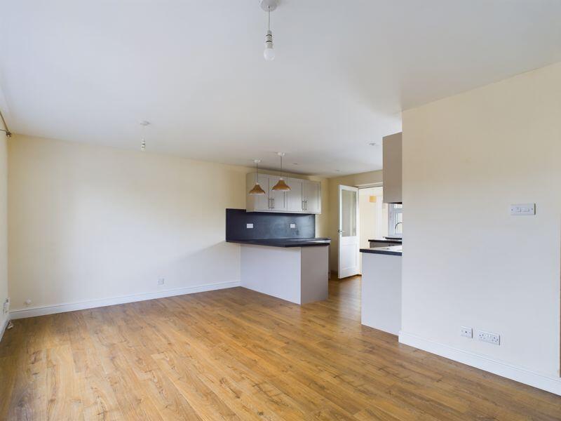 lounge/kitchen