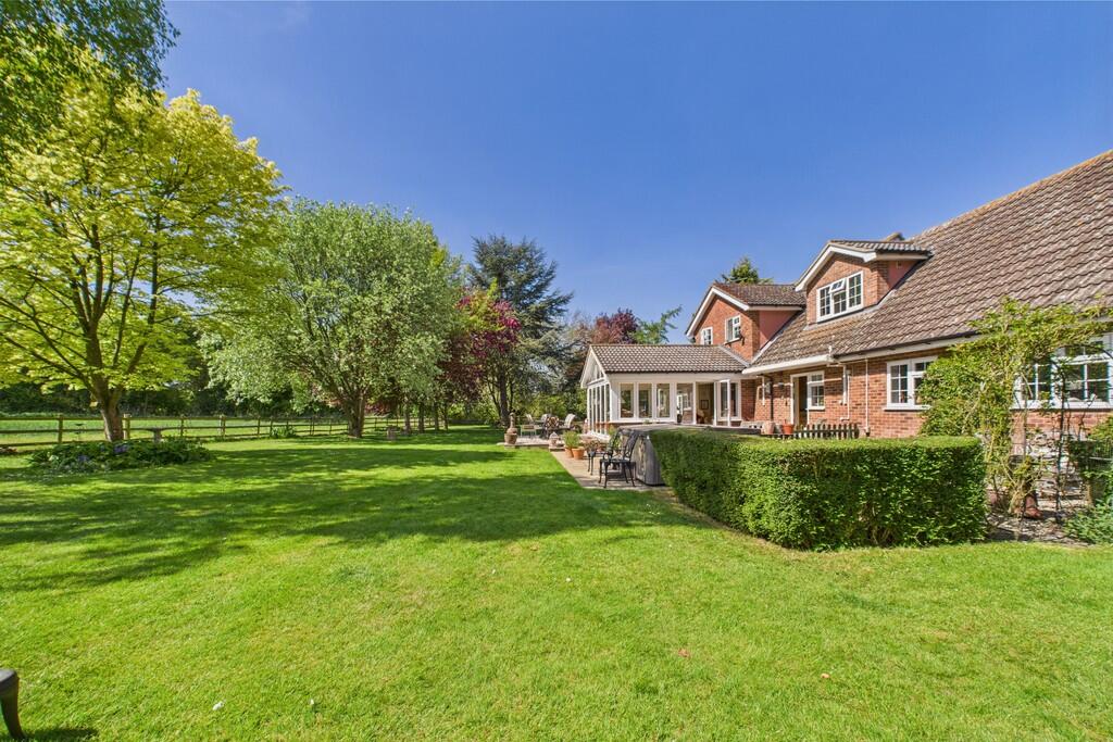 CAM01689G0-PR0465...