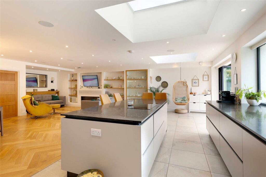 Kitchen/Family Room