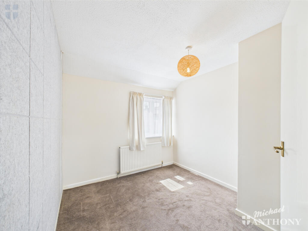 CAM03218G0-PR0665-STILL011