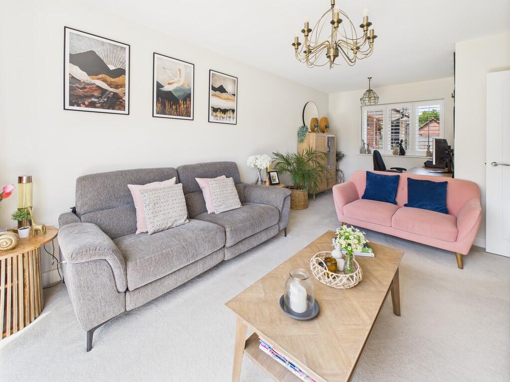 CAM05068G0-PR0038...