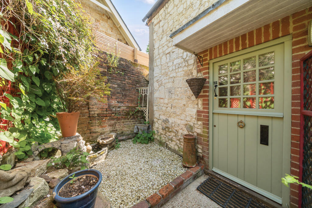 9-682328bb2fad8-1...