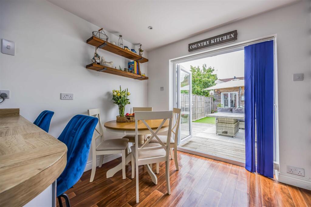 135 Drayton Road, Portsmouth-Small-PorticoMarketin