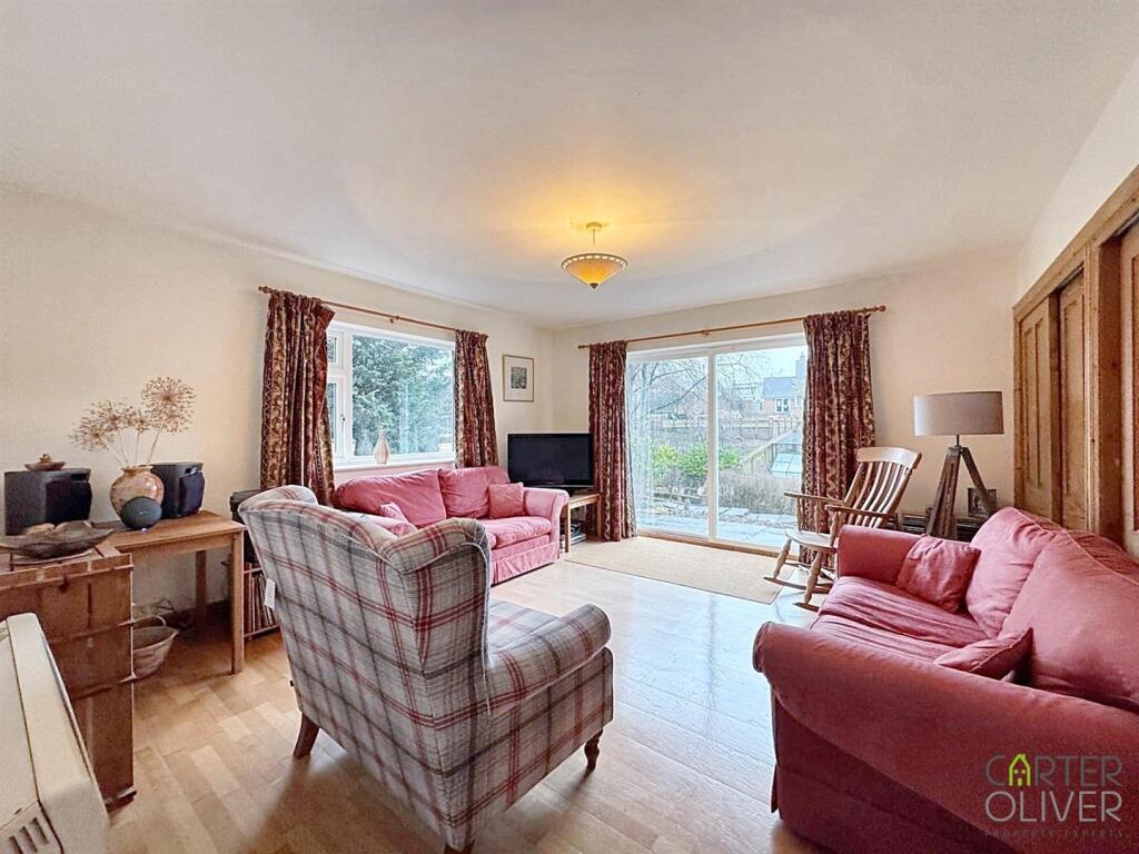 Reception Room 2 / Bedroom 4 (Ground floor)