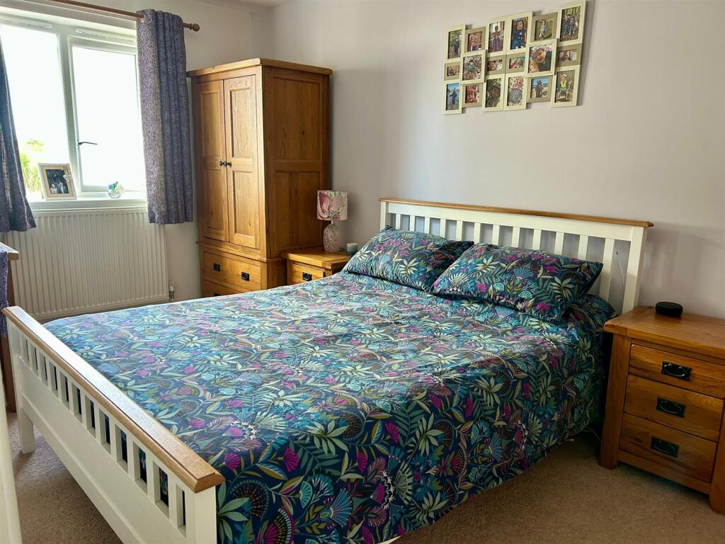 Master Bedroom.jpg