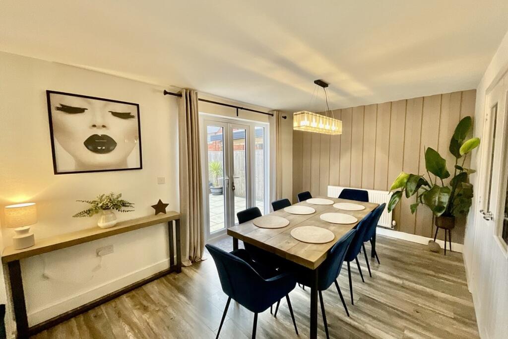 Kitchen Diner 