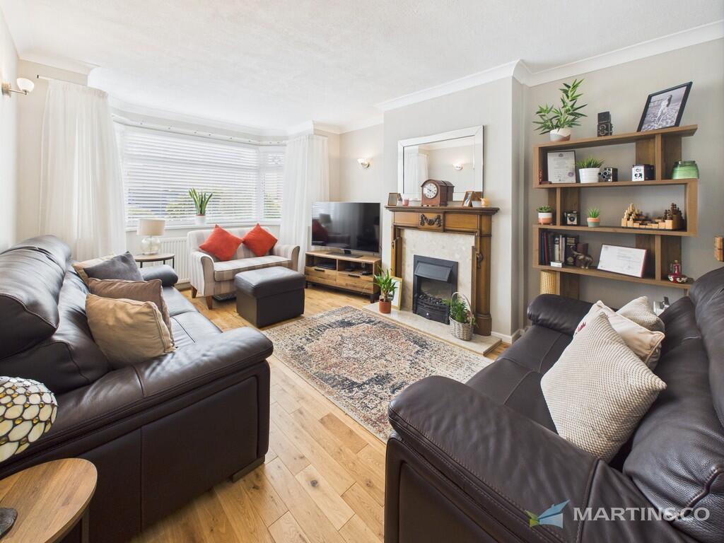 CAM02318G0-PR0484...