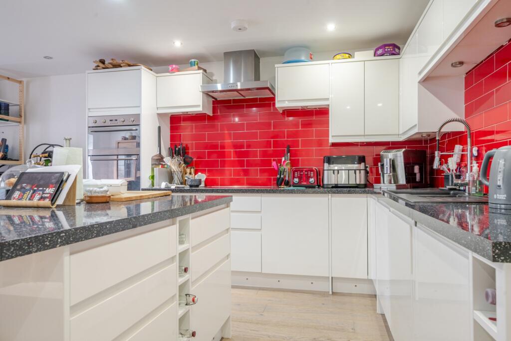 1330759-21-6890927759d33