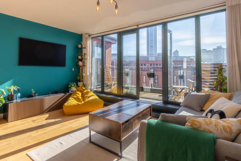 Lounge/kitchen