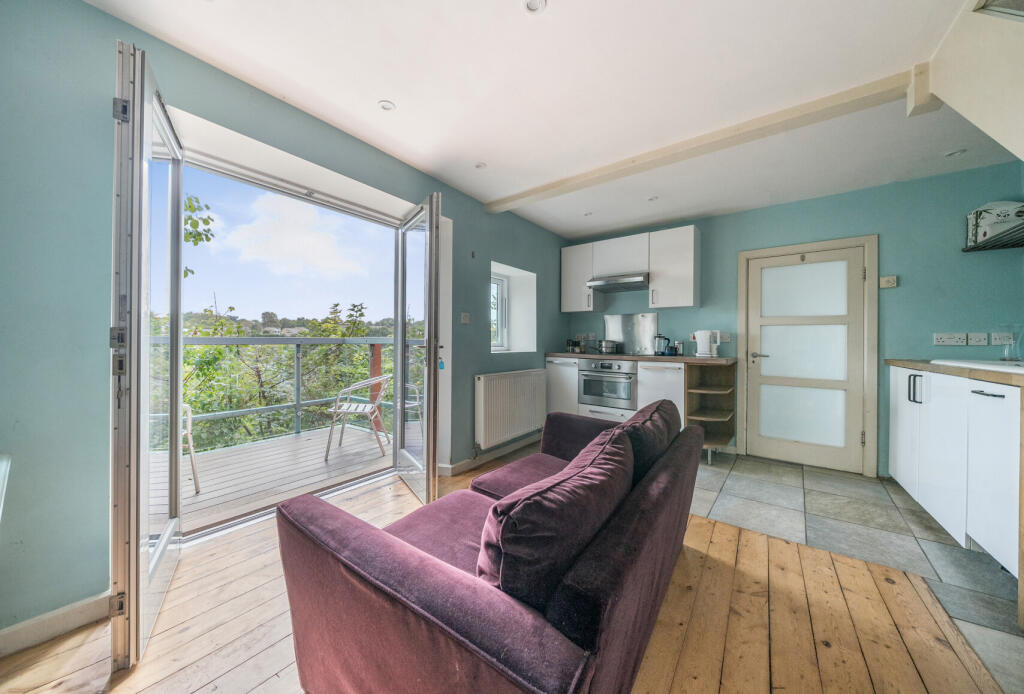 1349247-5-68b9738...