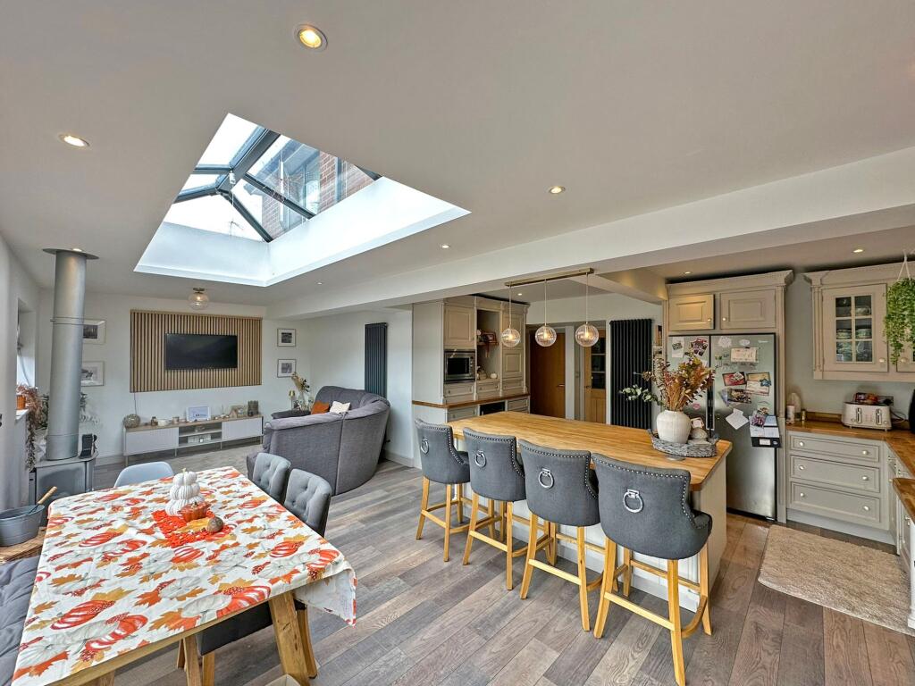 Open-Plan Living Kitchen