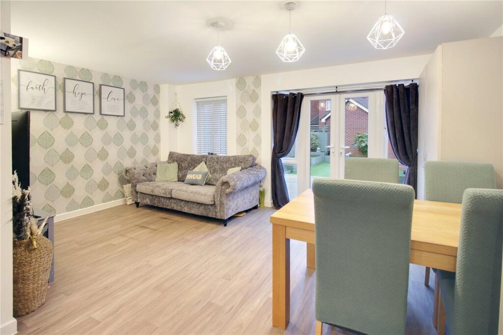 Kitchen/Family Room