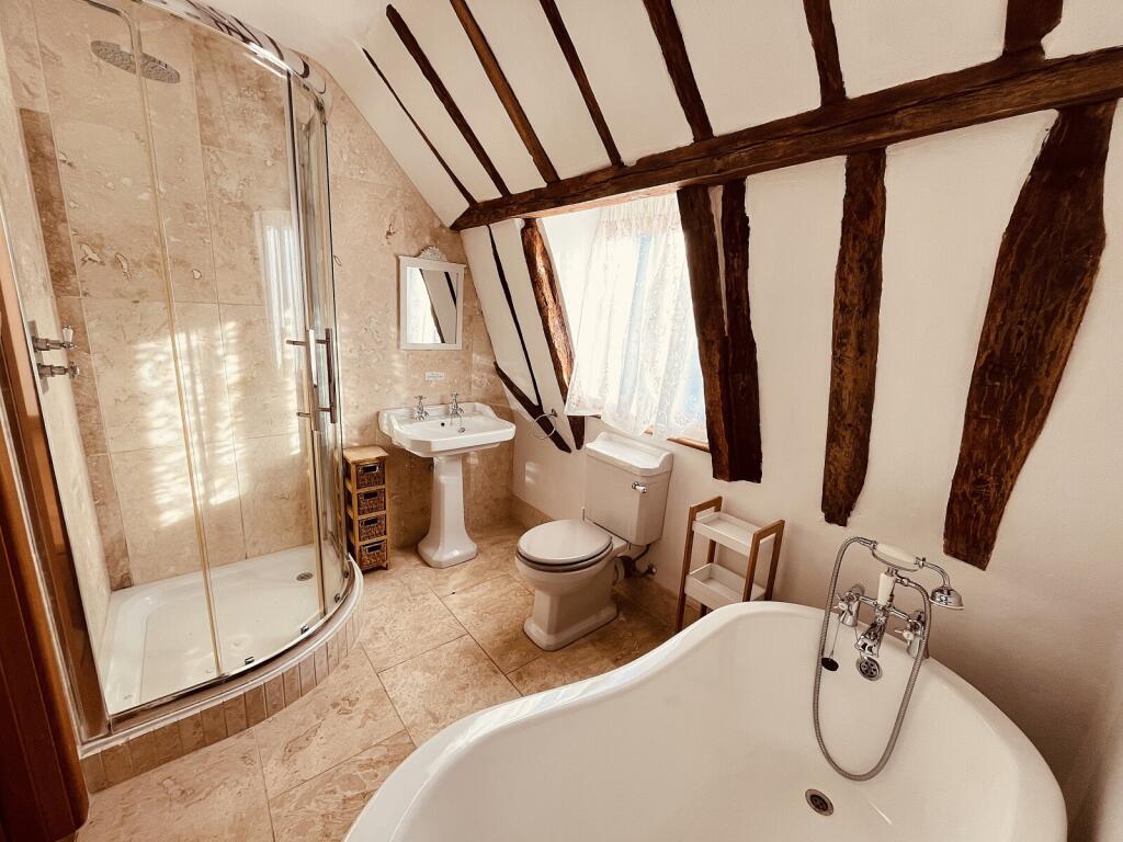 En Suite Bathroom