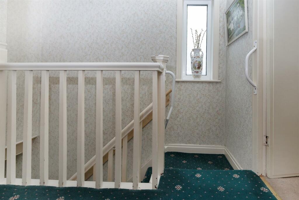 Bramleys Estate Agents - Exley Lane - Halifax (29)