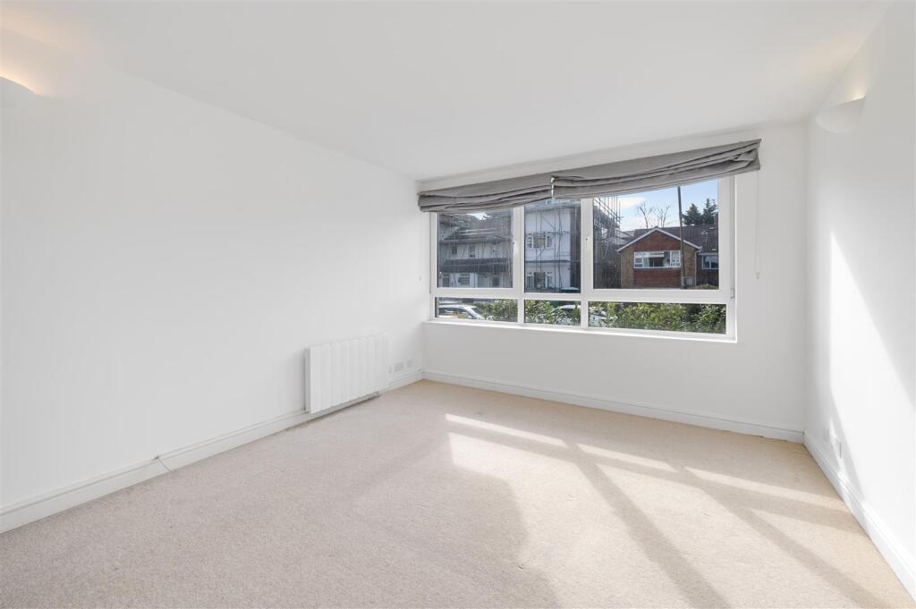 Flat 3, High Range,11.jpg