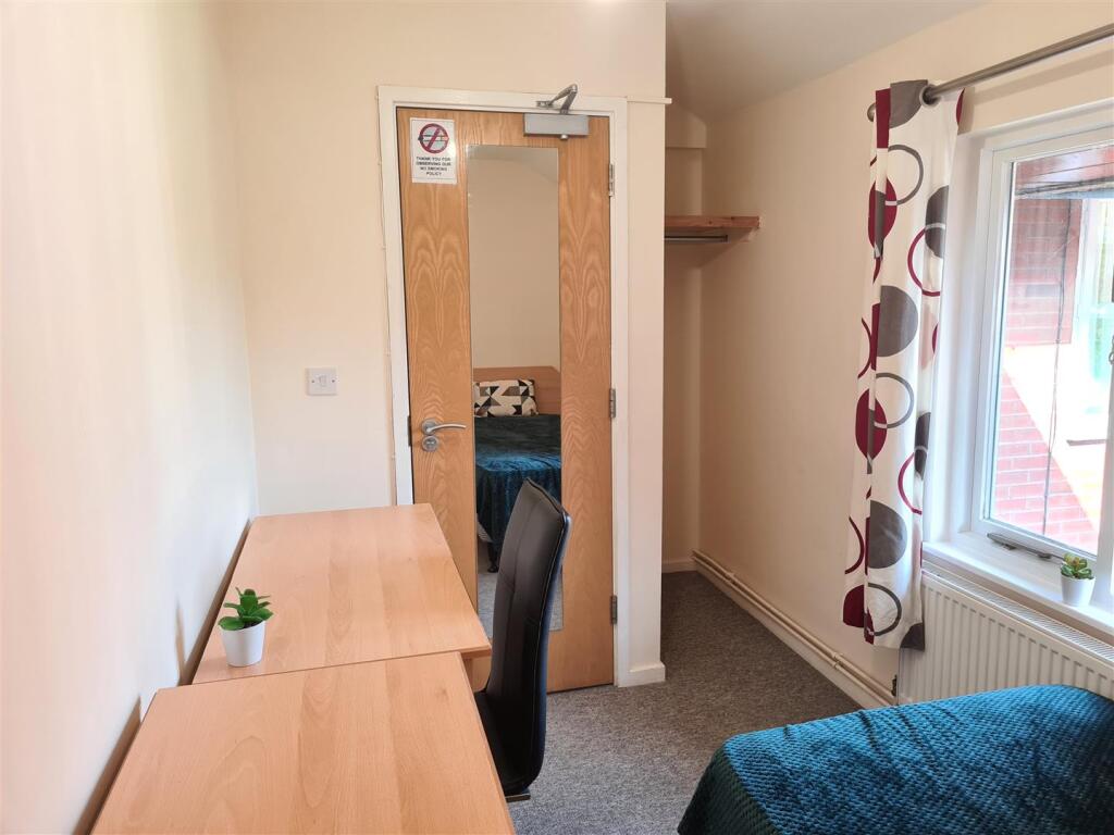 Fl 17 Room 1 B.jpg