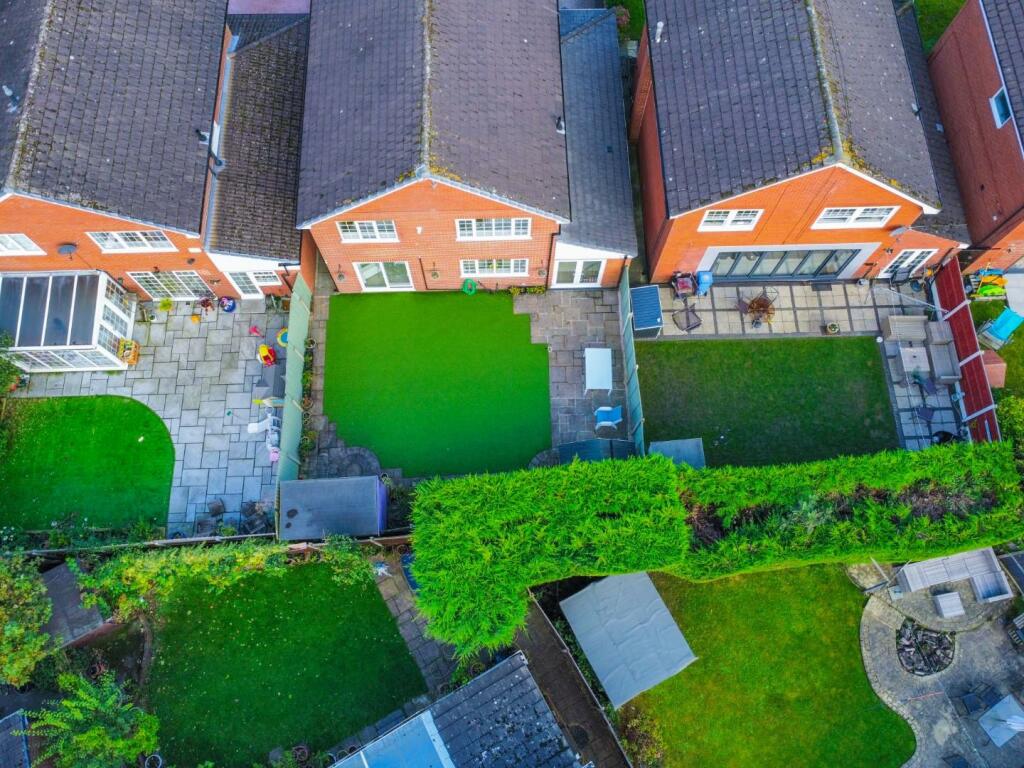 dji_fly_20241014_093538_154_1728895005576_photo_op