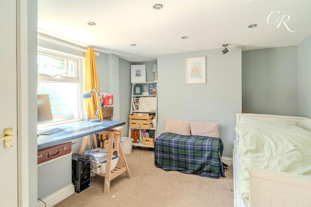 Office / Reception / Additional Bedroom