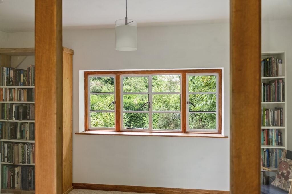 Library/Reading Room Area