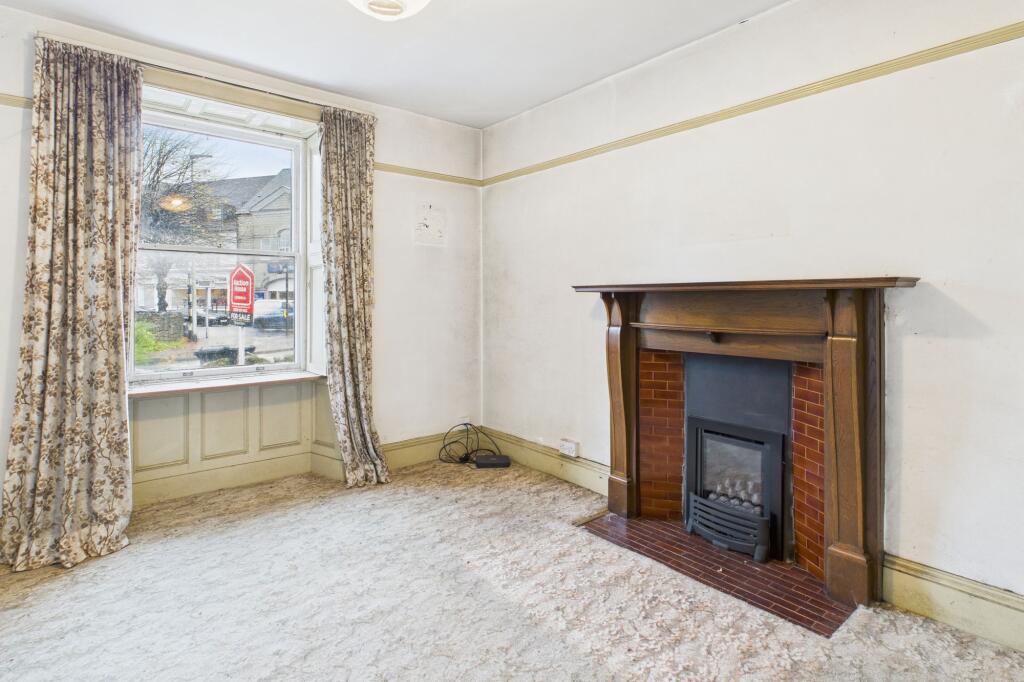SITTING ROOM