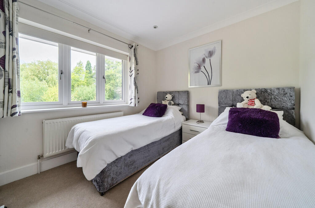 1327992-14-688227...