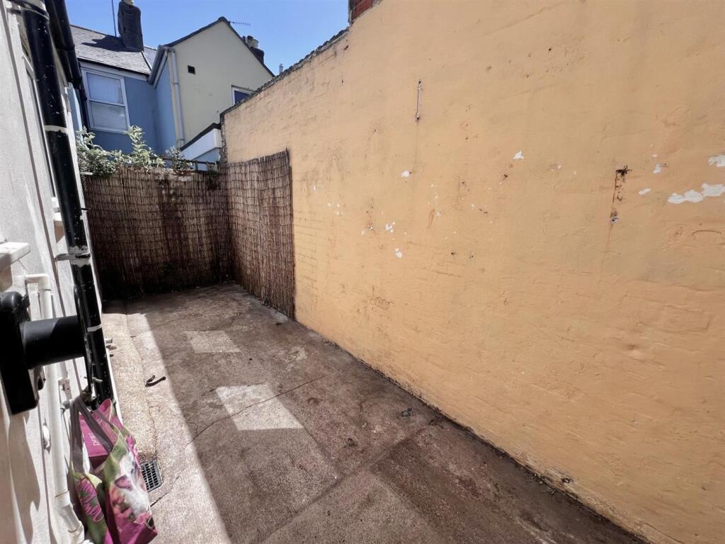 6215bed4-5feb-4a05-bef6-96a02c995a0b.jpeg